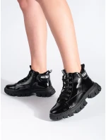 Trendy černé kotníčkové boty dámské na plochém podpatku Trendy černé kotníčkové boty dámské na plochém podpatku