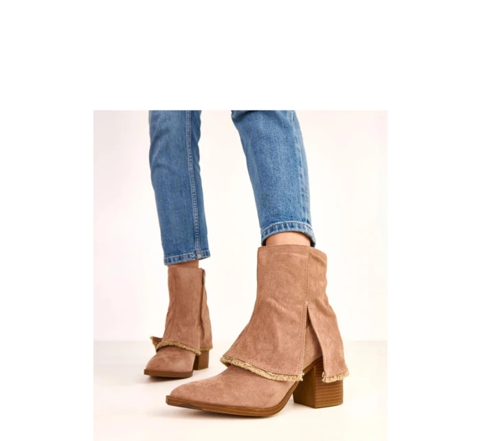 Topánky na podpätku model 220271 Solea