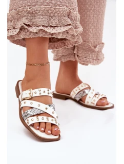 Ozdobené dámské sandály na plochém podpatku s pásky a sponou bílé model 21699557 - Boto