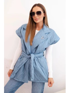 Dámská prošívaná vesta s páskem a širokým límcem džínová