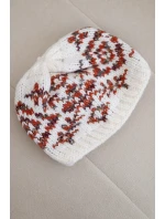Dámska zimná čiapka s farebnými vzormi a hrubým úpletom K353 white+rust