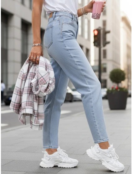 Dámske džínsy mom fit svetlomodré FashionStreet UY2859