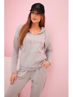 Dámska bavlnená tepláková súprava s kapucňou a potlačou sivá