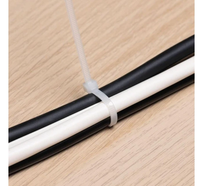 RAPSY KÁBLOVÉ PÁSKY 200KS 4 VEĽKOSTI BALCK+DECKER