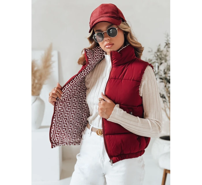 dámská prošívaná vesta bordó Dstreet model 21990663 - FashionStreet dámská prošívaná vesta bordó Dstreet model 21990663 - FashionStreet