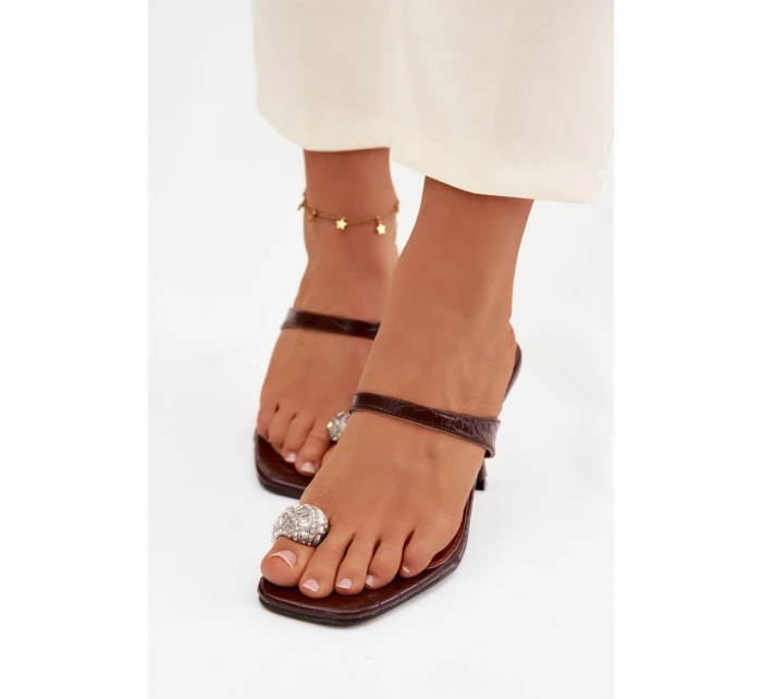 Žabky na podpätku model 225134 Krok vo veľkom štýle