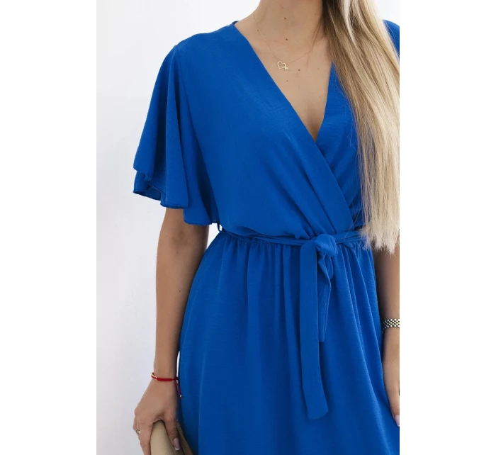 Šaty s model 21915251 výstřihem chrpově modrá - K-Fashion