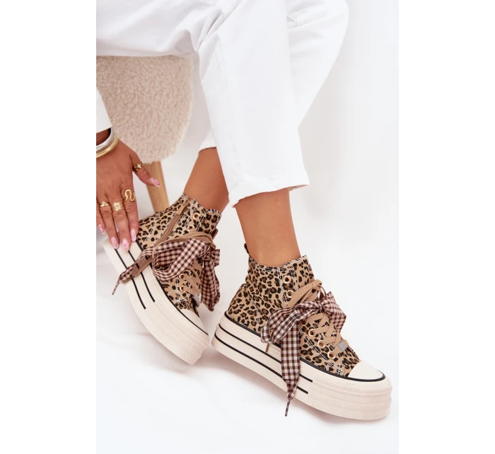 Dámské Tenisky S Mašlí A Zipem Na Platformě model 21705288 - EVENTO Dámské Tenisky S Mašlí A Zipem Na Platformě model 21705288 - EVENTO