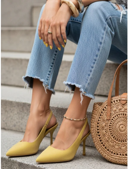 Dámske semišové čižmy s otvoreným podpätkom žlté FashionStreet ZY1383