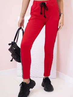 Dámské teplákové kalhoty s model 21154155 a šňůrkou v pase červené - K-Fashion