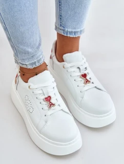 Dámske kožené tenisky na platforme s brošňou a ozdobným kvetom White