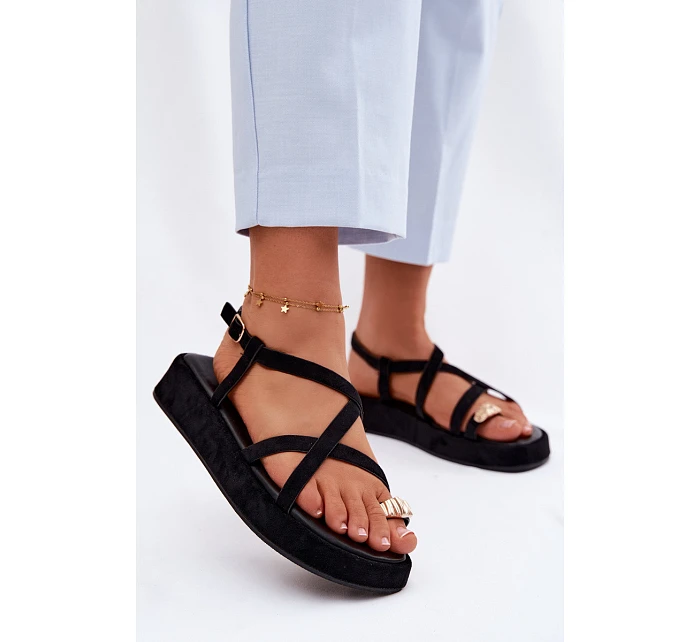 Sandály na platformě s zlatým detailem Černé Olmira