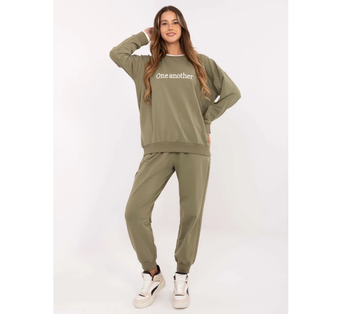 Súprava RV KMPL A883.68 khaki