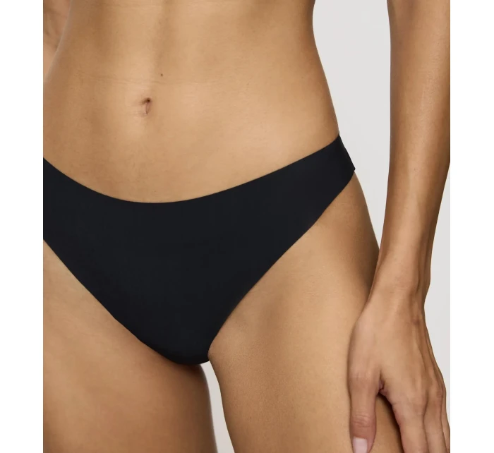 Pretty Micro String - BLACK - TRIUMPH BLACK - TRIUMPH Pretty Micro String - BLACK - TRIUMPH BLACK - TRIUMPH