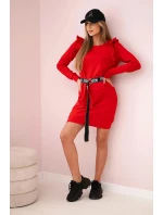 Dámske šaty s volánmi a opaskom červené