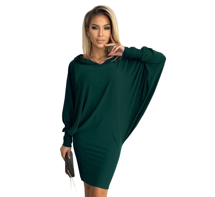Dámske netopierie šaty vo fľaškovo zelenej farbe s kapucňou 400-1