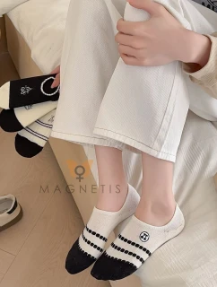 baleríny model 22021228 - Magnetis