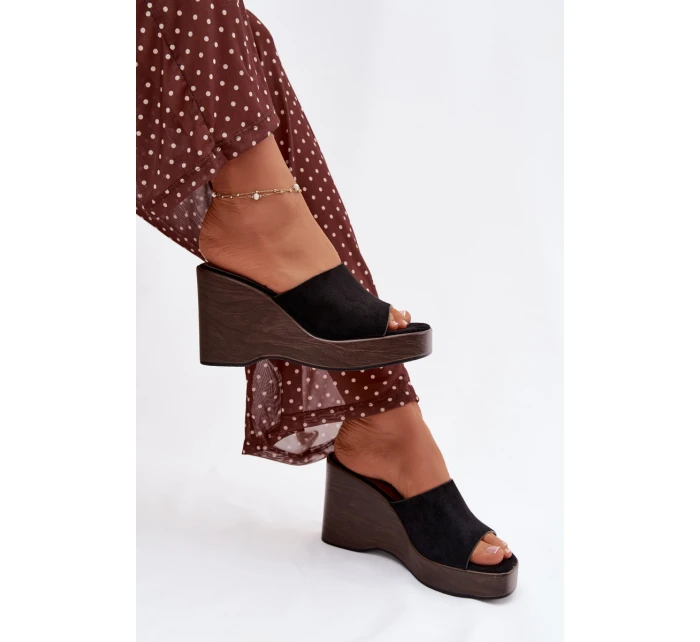 Dámské pantofle na platformě Černé Ravelia