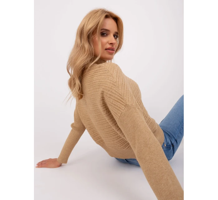 Sweter AT SW model 18900695 camelowy - FPrice Sweter AT SW model 18900695 camelowy - FPrice