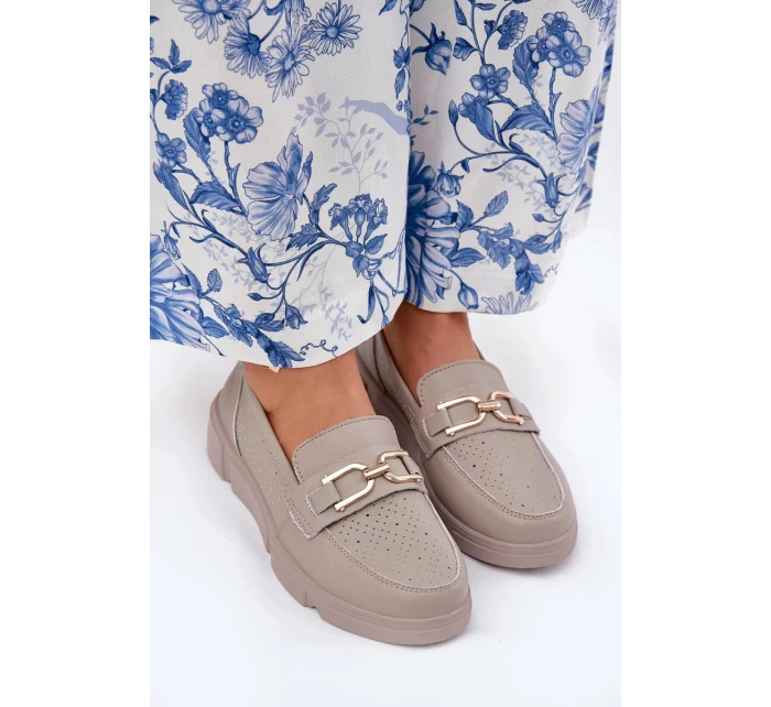 Dámske kožené mokasíny so zlatými detailmi Vinceza - tmavo béžové Dámske kožené mokasíny so zlatými detailmi Vinceza - tmavo béžové