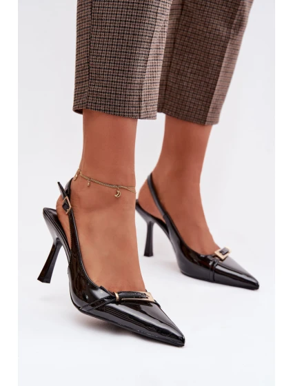 Sandále na podpätku model 224473 Krok vo veľkom štýle Sandále na podpätku model 224473 Krok vo veľkom štýle