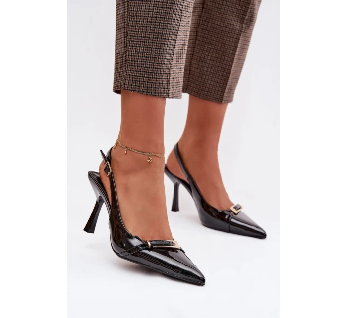 Sandále na podpätku model 224473 Krok vo veľkom štýle Sandále na podpätku model 224473 Krok vo veľkom štýle