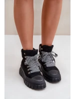 Dámské Zateplené Botky Trapery Na Platformě Černé model 21680175 - EVENTO Dámské Zateplené Botky Trapery Na Platformě Černé model 21680175 - EVENTO