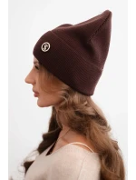 Dámska čiapka z modalu a viskózy s ozdobným gombíkom hnedá Dámska čiapka z modalu a viskózy s ozdobným gombíkom hnedá