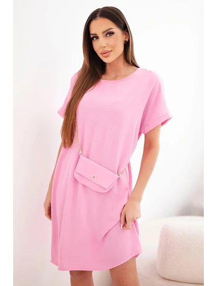 Dámske šaty s krátkym rukávom a retiazkou candy pink Dámske šaty s krátkym rukávom a retiazkou candy pink