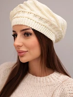 Dámska zimná pletená čiapka s ozdobným vzorom K378 dark ecru