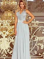 Dlhé dámske šaty v striebornej farbe bez rukávov as vyšívaným výstrihom model 6405966