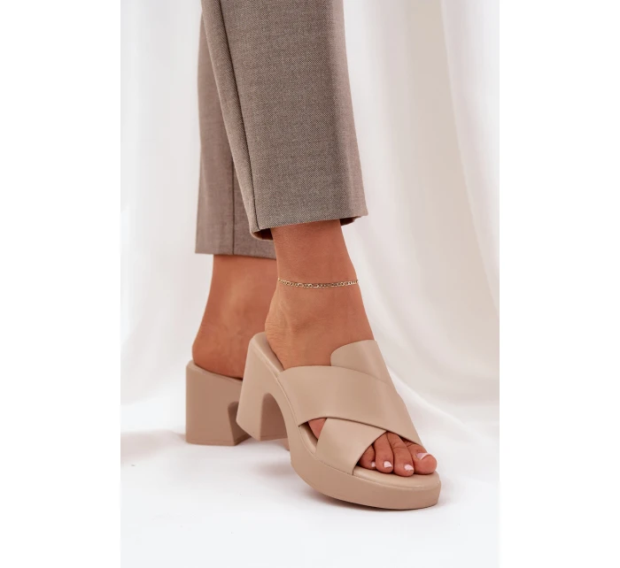 Lehké Pantofle Na Podpatku Z Eko Kůže Světle Béžové model 21684550 - Boto Lehké Pantofle Na Podpatku Z Eko Kůže Světle Béžové model 21684550 - Boto