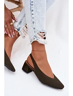 Materiálové dámské sandály na podpatku tmavě zelené model 22102914 - Boto