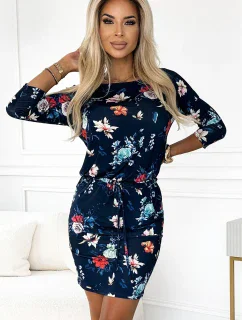 Dámské sportovní šaty se zavazováním a se vzorem květů na tmavě pozadí model 20221868 - numoco
