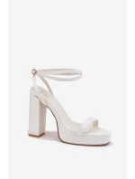 Dámské Sandály Na Podpatku S Páskem Bílé model 21696058 - Boto