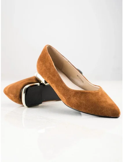 Klasické hnedé lodičky na širokom podpätku