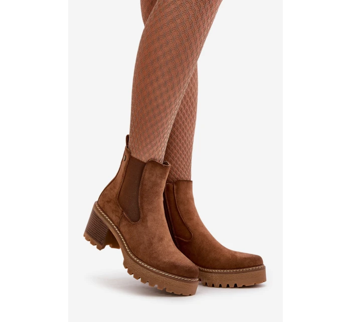 Dámské Zateplené Botky Na Podpatku Eko Semišové Hnědé model 21669073 - Boto Dámské Zateplené Botky Na Podpatku Eko Semišové Hnědé model 21669073 - Boto