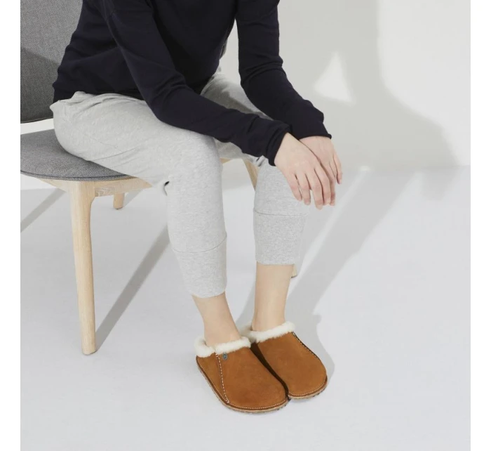 Birkenstock Zermatt Premium Shearling LEVE Mink LAF Standard Foot Žabky (1023161) Birkenstock Zermatt Premium Shearling LEVE Mink LAF Standard Foot Žabky (1023161)