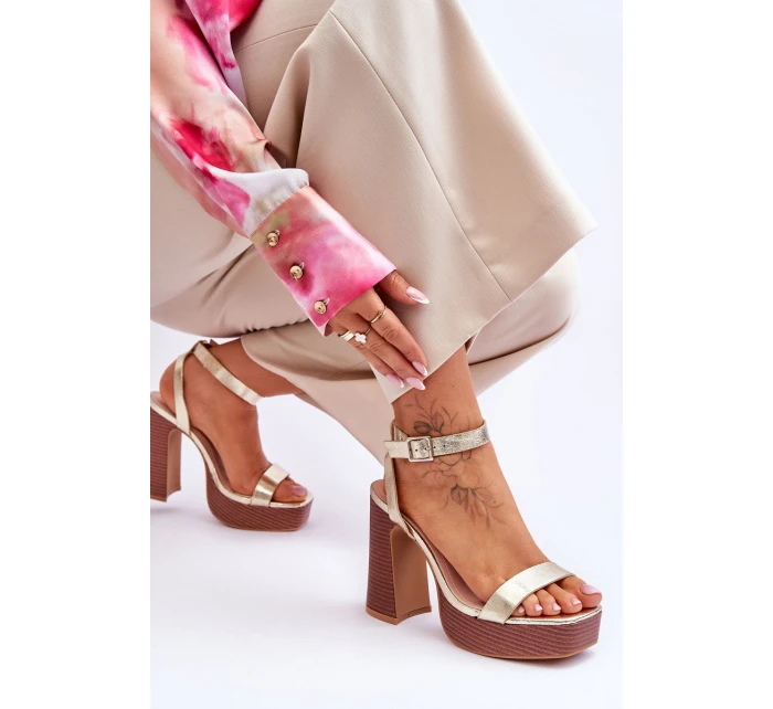 Kožené Sandály Na model 21620461 Platformě zlato Marina - Boto