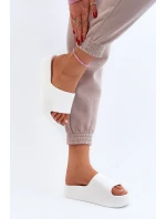 Dámské žabky na tlusté podrážce bílé model 21649910 - Boto Dámské žabky na tlusté podrážce bílé model 21649910 - Boto