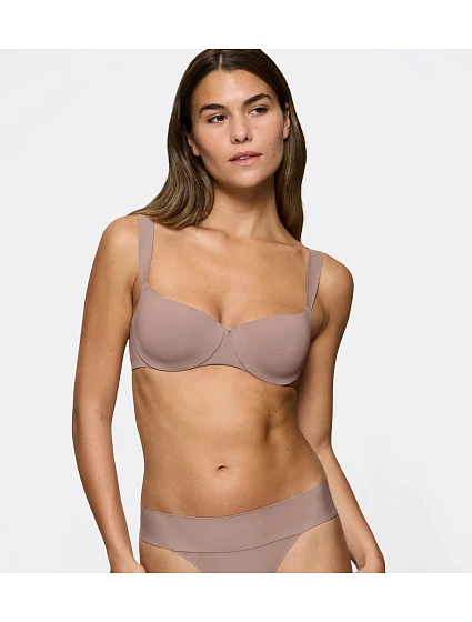 BODY MAKE-UP ILLUSION - podprsenka s pohodlným drôtom pre celodenné pohodlie Triumph