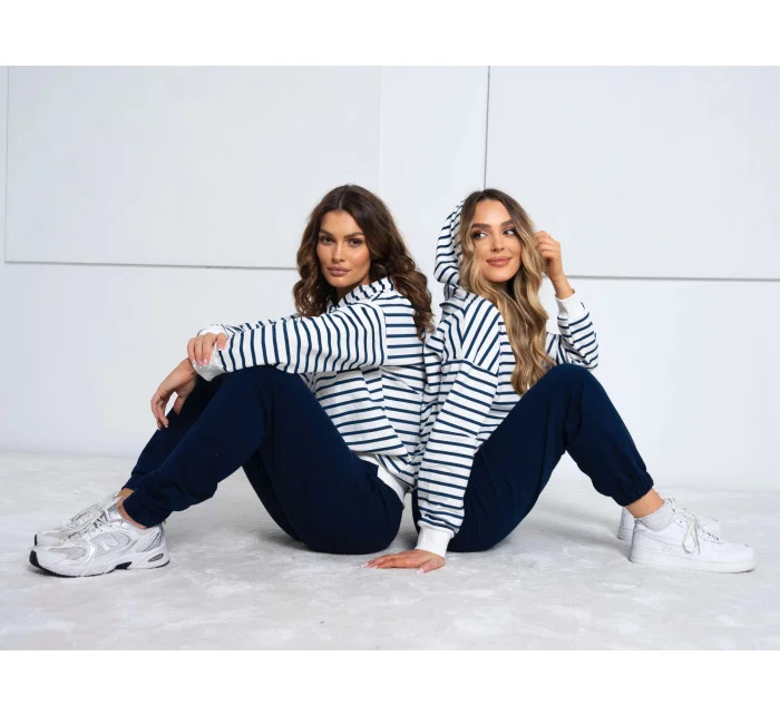 Tmavě modrý dámský bavlněný teplákový komplet s mikinou model 21777414 - Moon Tmavě modrý dámský bavlněný teplákový komplet s mikinou model 21777414 - Moon