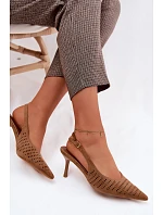 Dámské síťované sandály na podpatku z imitace semiše světle hnědé model 22125614 - Boto