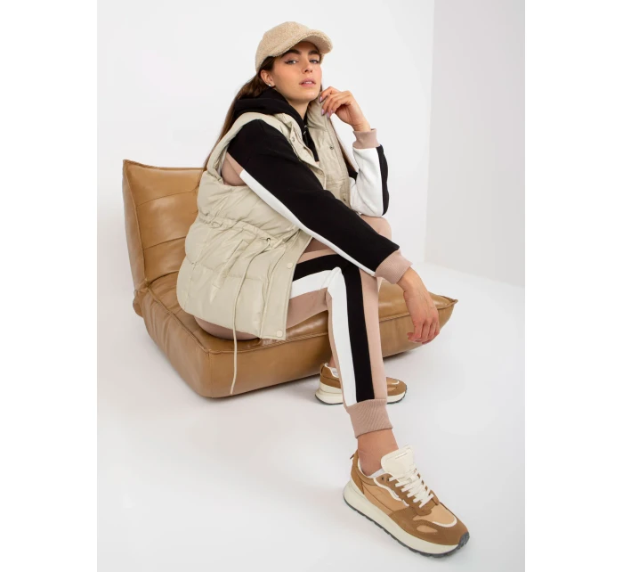 Vesta AI KZ model 17761000 světle béžová - FPrice Vesta AI KZ model 17761000 světle béžová - FPrice