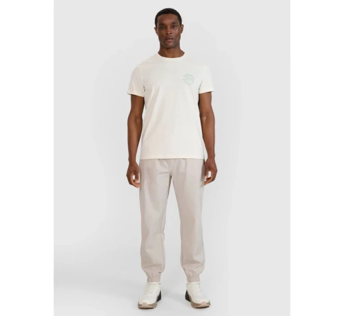 Pánske tričko s potlačou 4F 4FWSS25TTSHM1980-11S Pánske tričko s potlačou 4F 4FWSS25TTSHM1980-11S