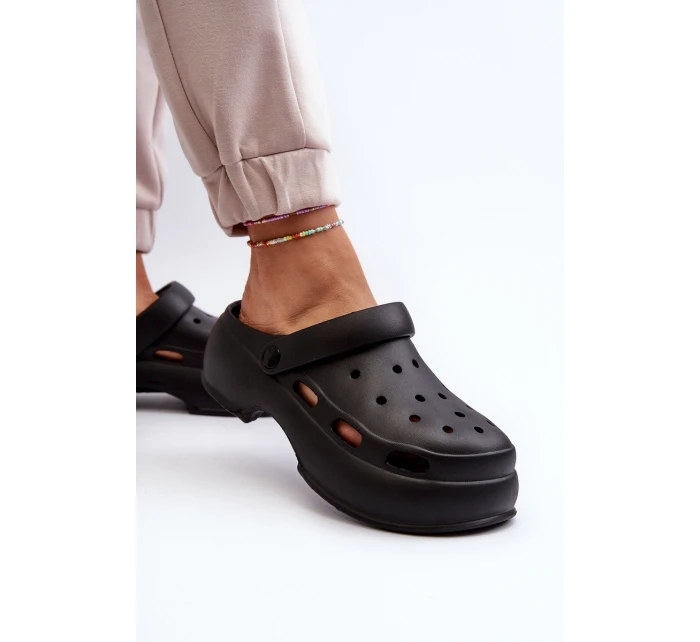 Dámské pěnové žabky bílé model 21659103 - Boto