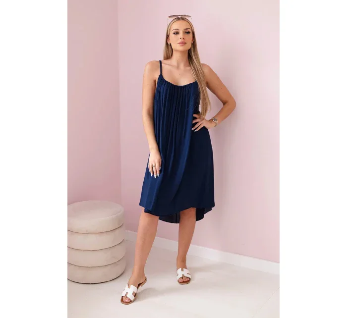 Viskózové šaty bez ramienok tmavomodré