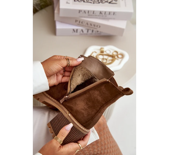 Botki Damskie Ocieplane Na Słupku Eko Zamszowe Brązowe Irissinae Botki Damskie Ocieplane Na Słupku Eko Zamszowe Brązowe Irissinae