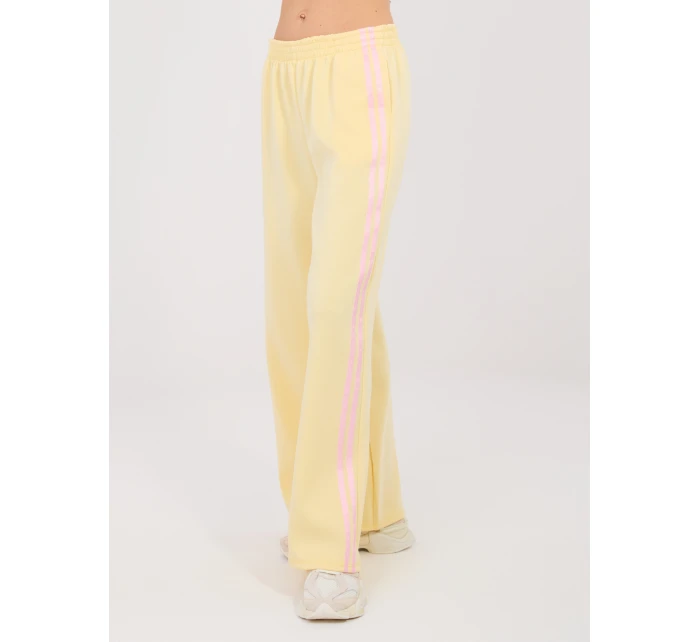 Súprava IT KMPL 21772.12 svetložltá