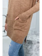 Sveter so stojačikom ťava